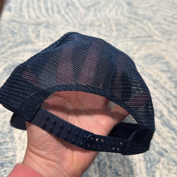 Vintage 1980s Las Vegas trucker hat - Picture 2 of 5